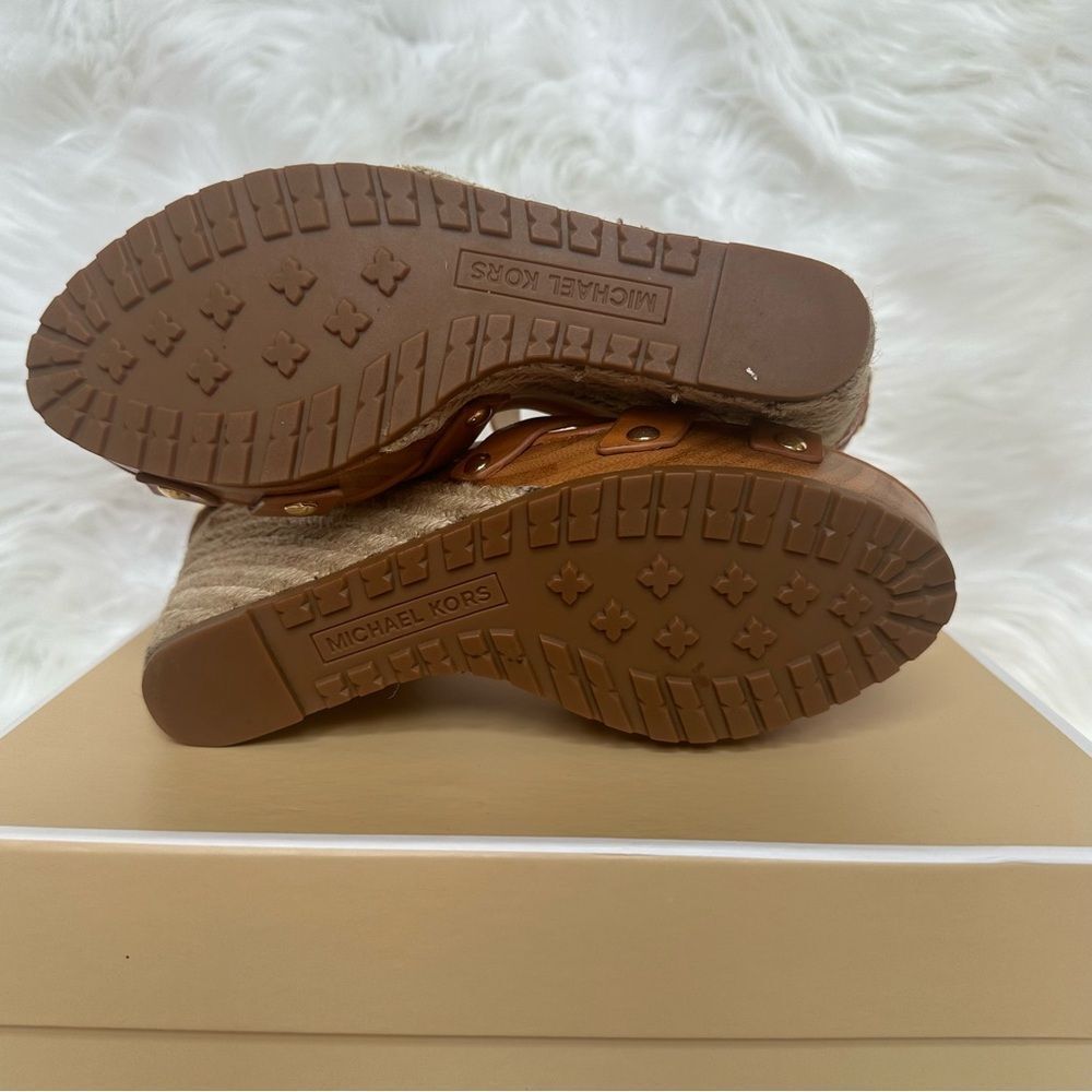 Michael Kors Somerly Wedge - Picture 13 of 14